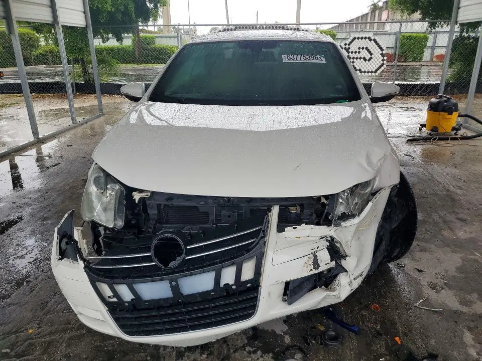 2010 VOLKSWAGEN EOS LUX  