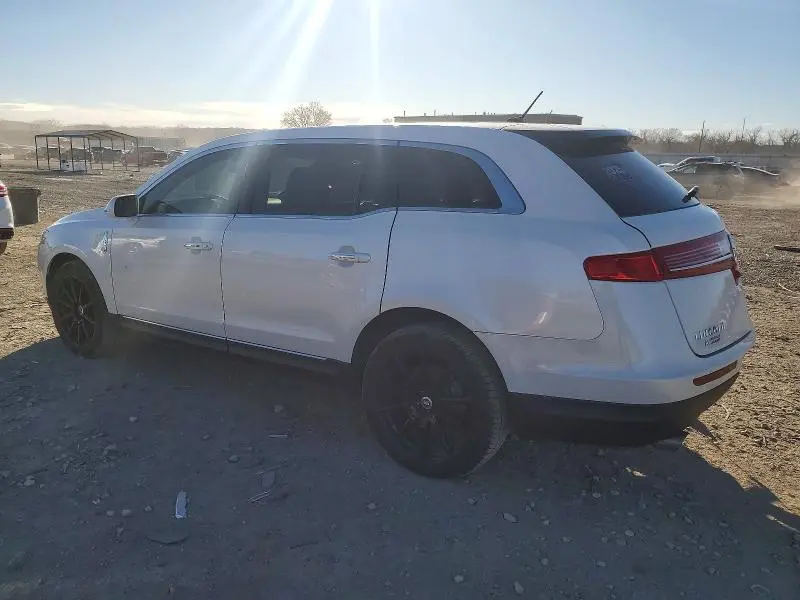 2015 LINCOLN MKT   