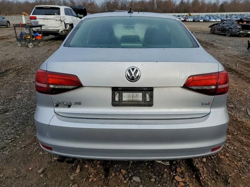 2016 VOLKSWAGEN JETTA SE  