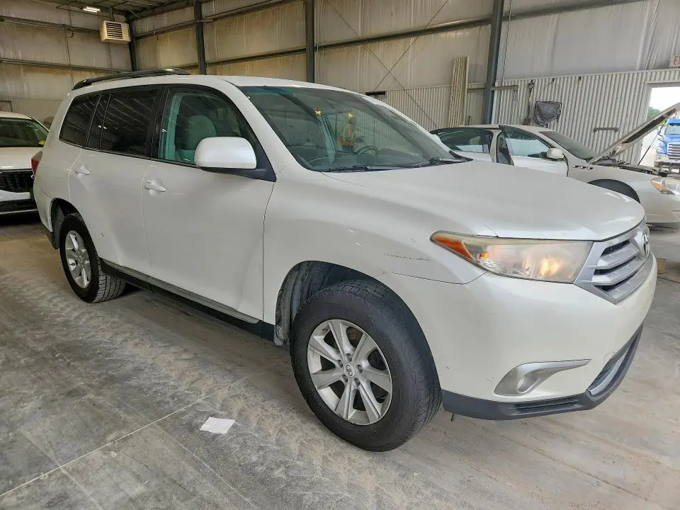 2012 TOYOTA HIGHLANDER BASE  