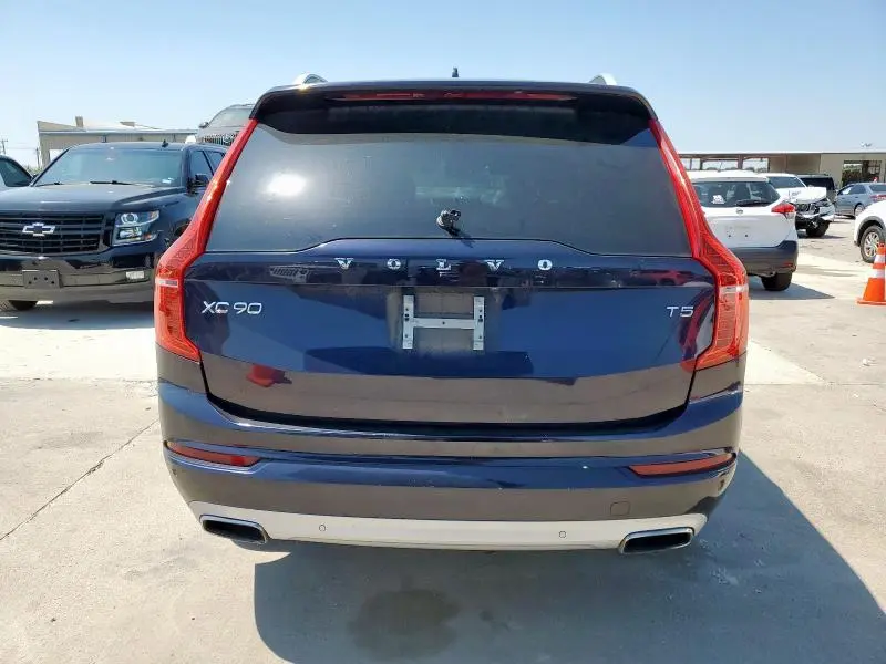 2016 VOLVO XC90 T5  