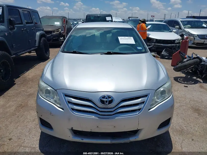 2010 TOYOTA CAMRY LE