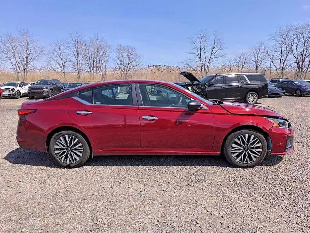 2024 NISSAN ALTIMA SV  