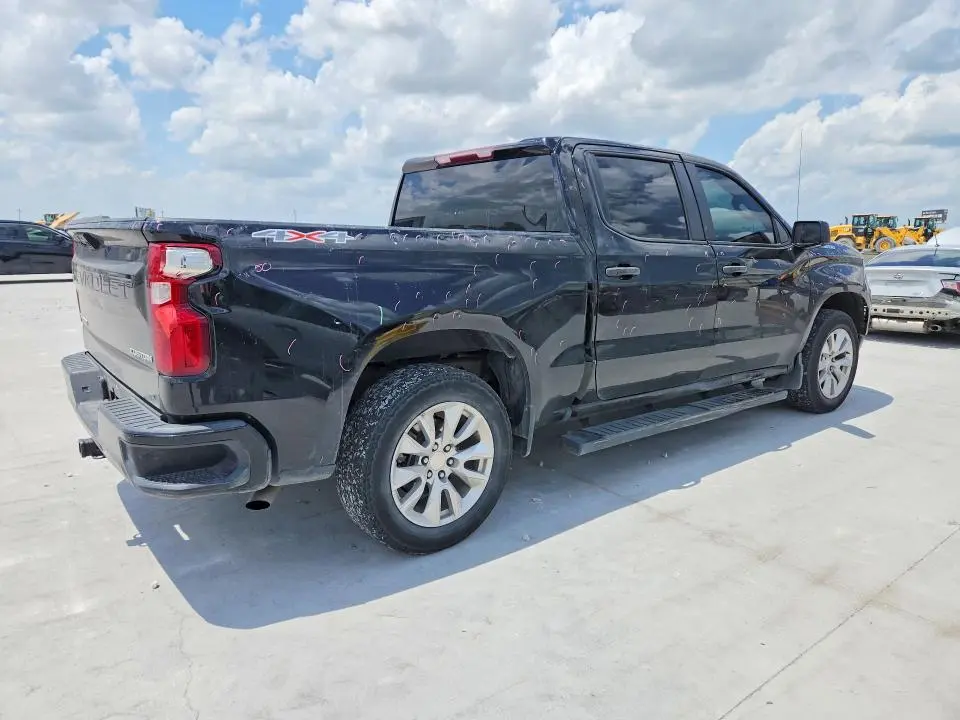 2022 CHEVROLET SILVERADO K1500 CUSTOM  