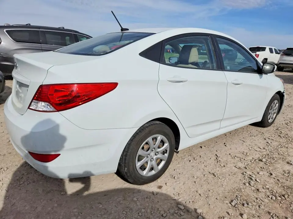 2014 HYUNDAI ACCENT GLS  
