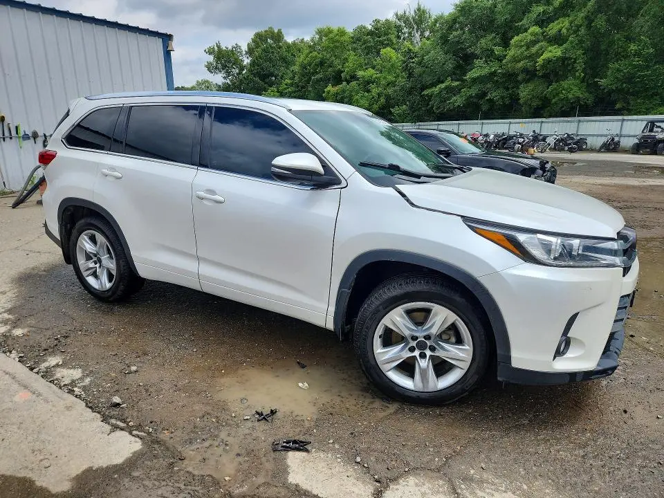 2018 TOYOTA HIGHLANDER LIMITED  