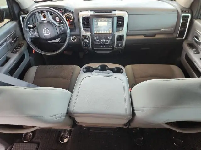 2017 RAM 1500 SLT