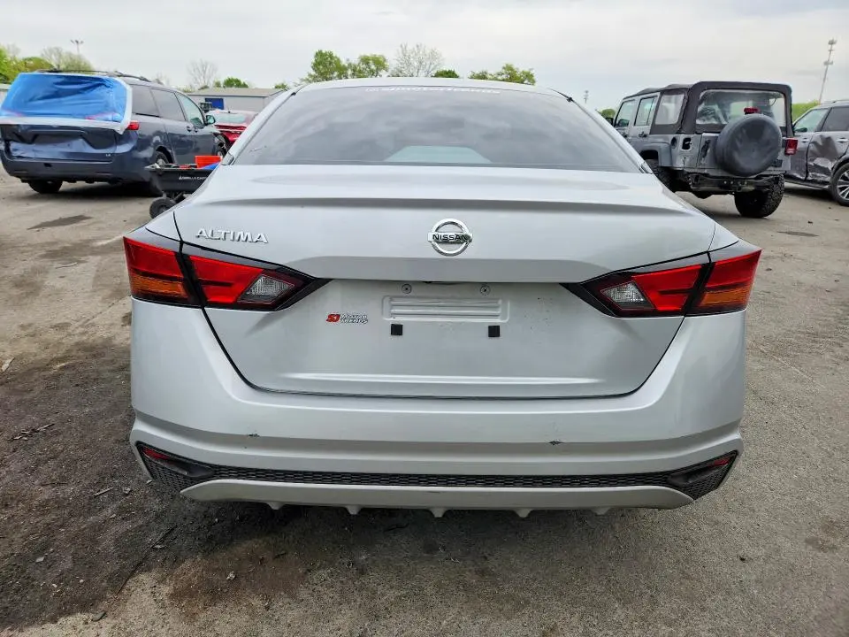 2022 NISSAN ALTIMA S  