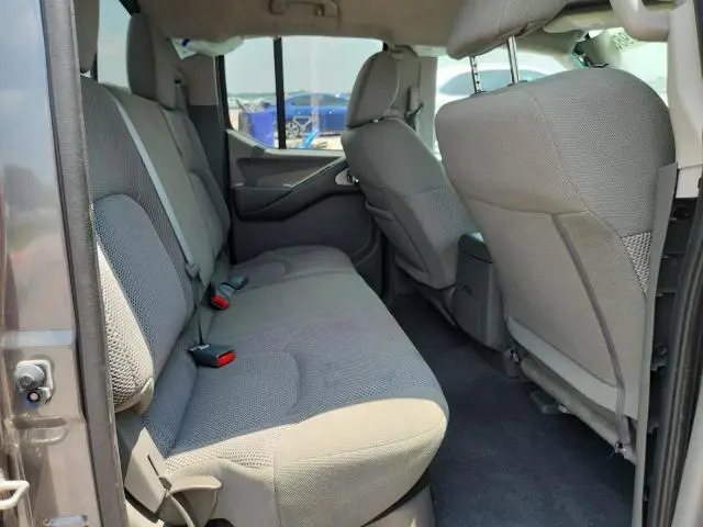 2019 NISSAN FRONTIER SV  