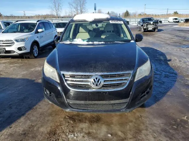 2011 VOLKSWAGEN TIGUAN S  