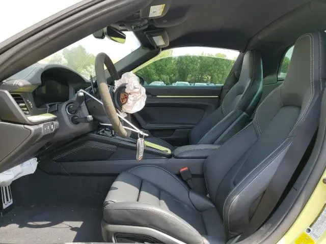 2025 PORSCHE 911 TARGA 4 GTS  