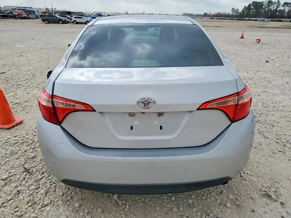 2017 TOYOTA COROLLA LE  