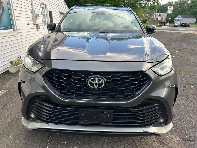 2022 TOYOTA HIGHLANDER XSE  