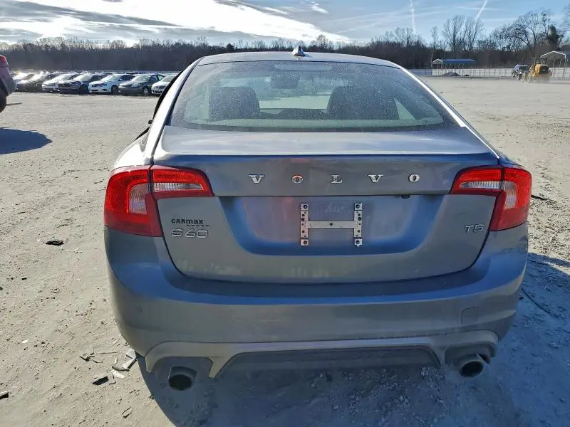 2018 VOLVO S60 DYNAMIC  