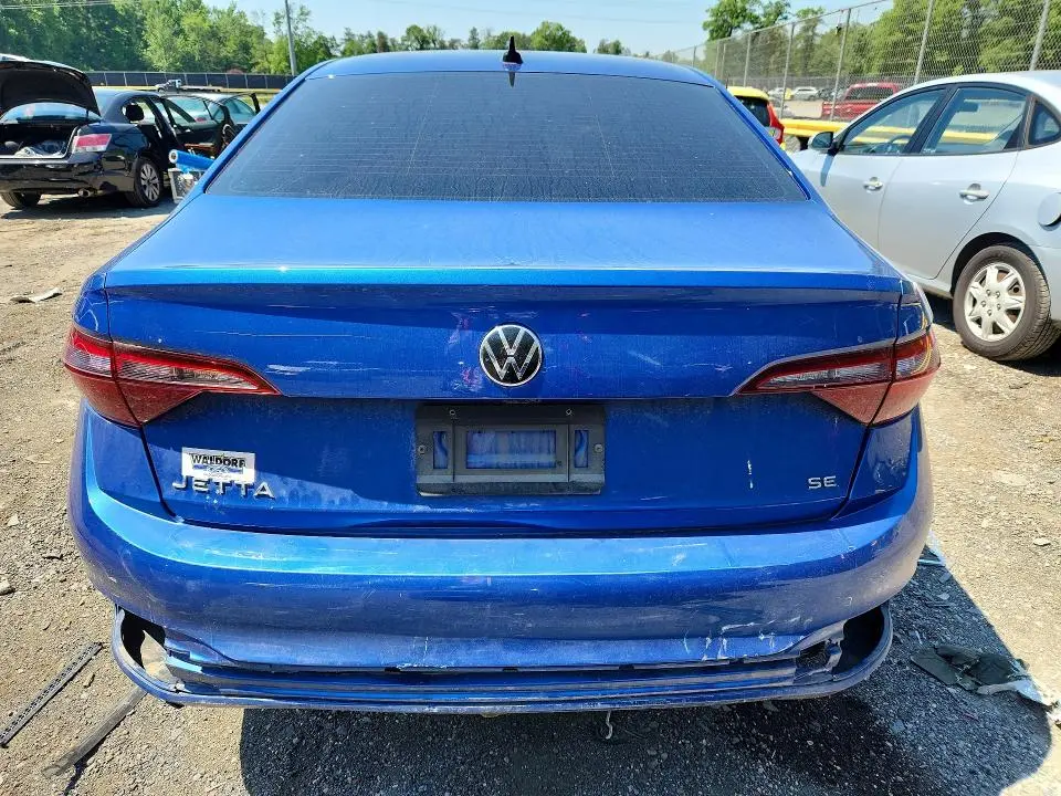 2024 VOLKSWAGEN JETTA SE  