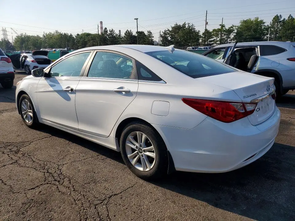 2013 HYUNDAI SONATA GLS  