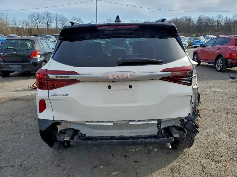 2023 KIA SELTOS S  