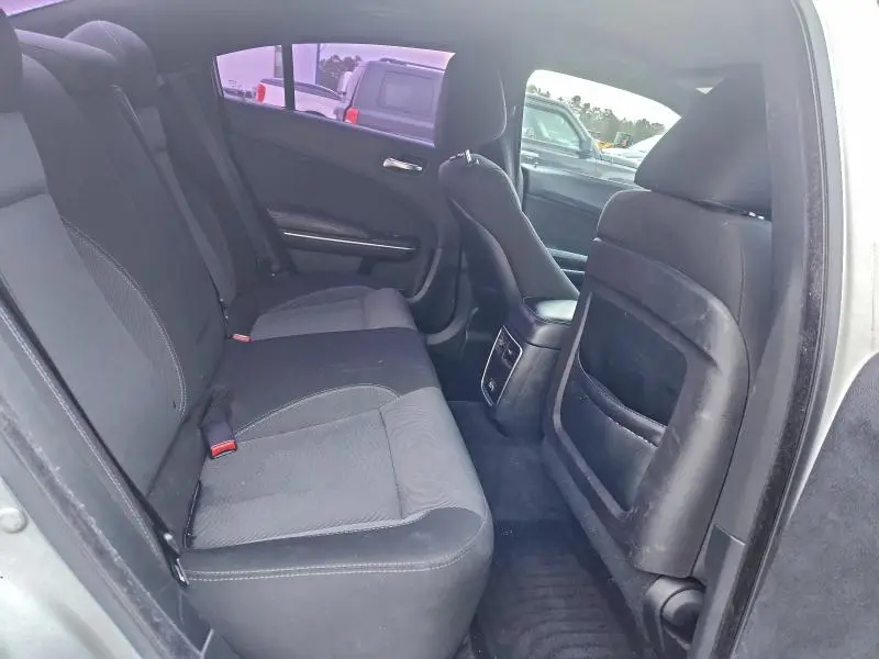 2016 DODGE CHARGER SE  