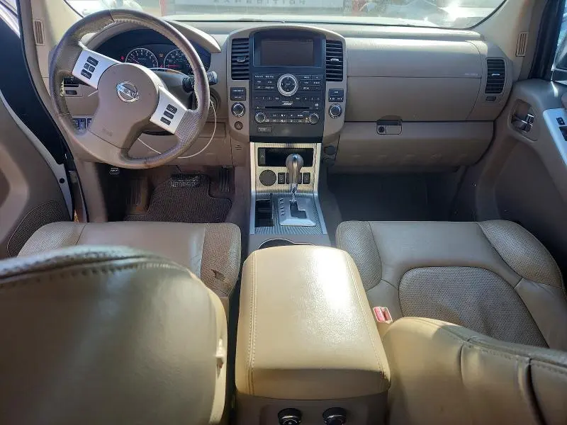 2011 NISSAN PATHFINDER S  