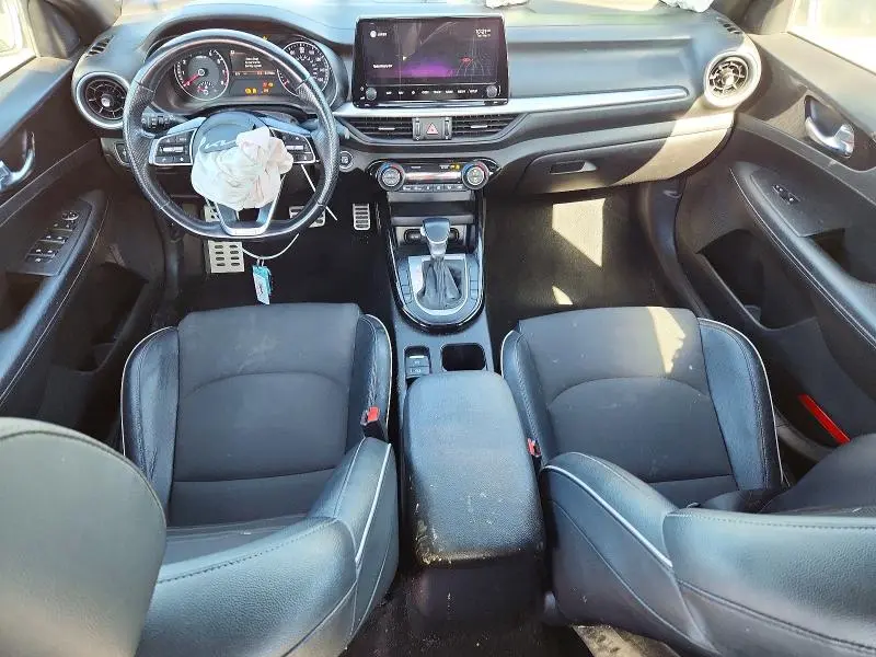 2022 KIA FORTE GT LINE  
