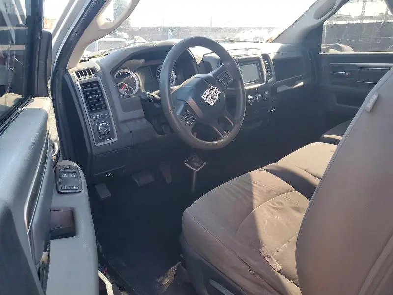 2013 RAM 1500 ST  