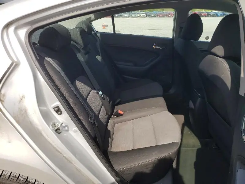 2016 KIA FORTE LX  