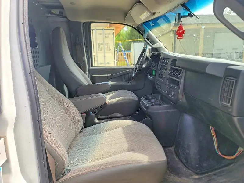 2017 GMC SAVANA G2500  