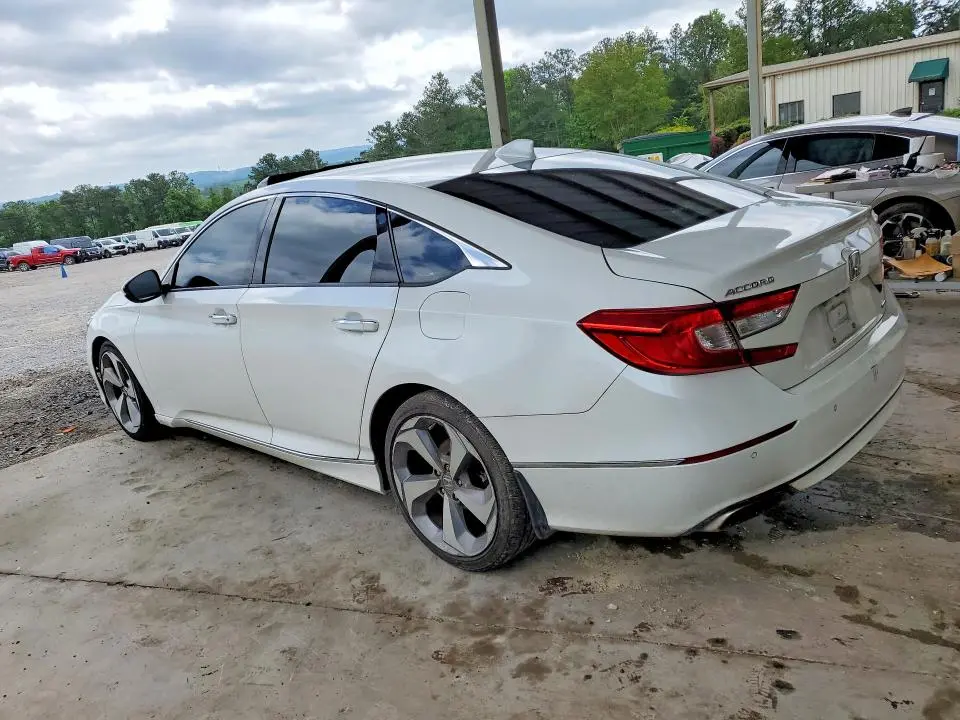2018 HONDA ACCORD TOURING  
