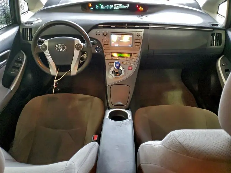 2014 TOYOTA PRIUS   