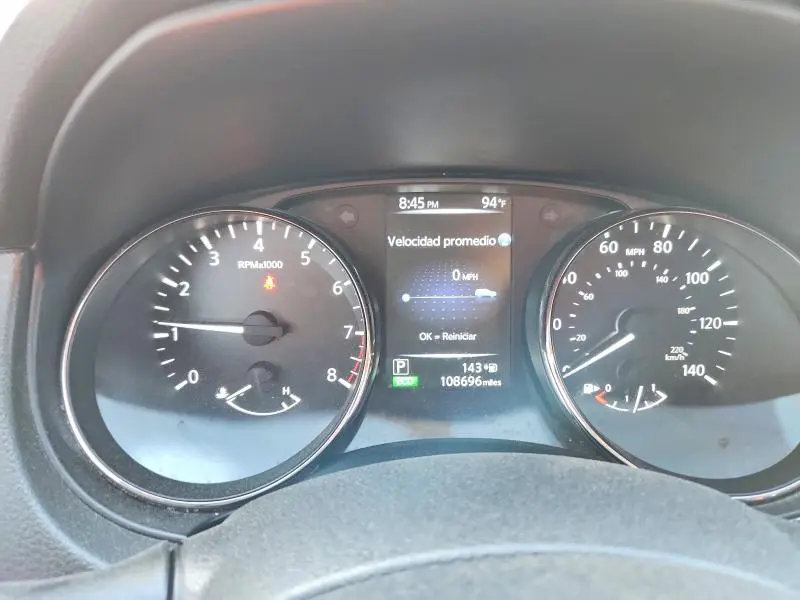 2017 NISSAN ROGUE SV  