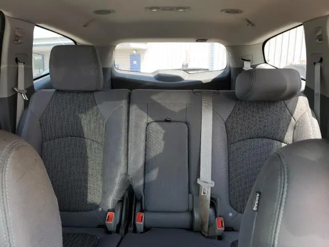 2014 CHEVROLET TRAVERSE LS  