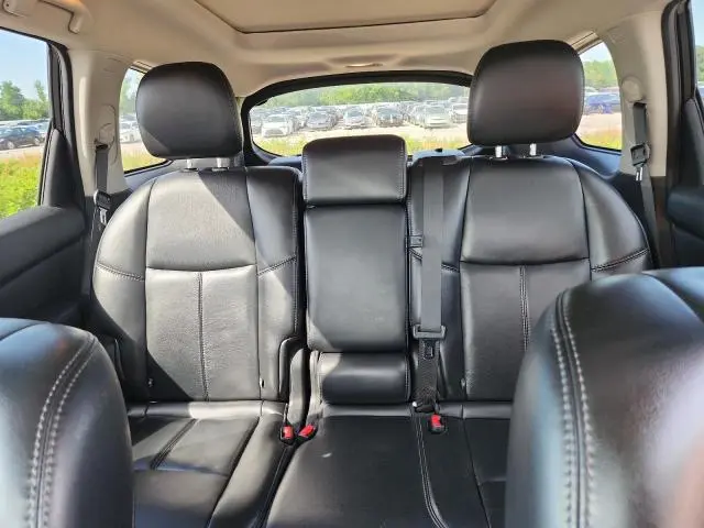 2015 NISSAN PATHFINDER SL  