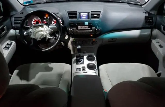 2012 TOYOTA HIGHLANDER BASE  