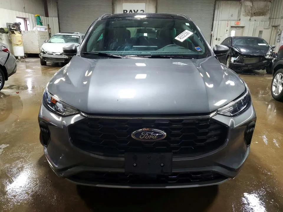 2023 FORD ESCAPE ST LINE  