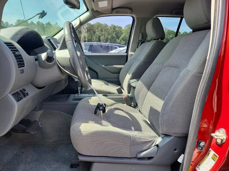 2018 NISSAN FRONTIER SV  