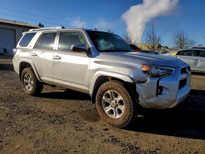 2015 TOYOTA 4RUNNER SR5  