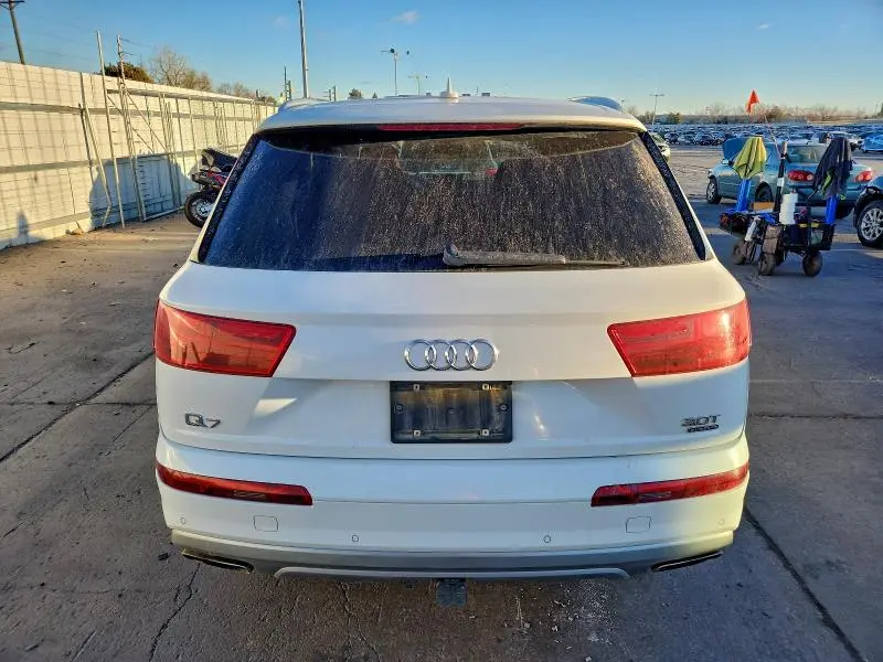 2017 AUDI Q7 PRESTIGE  