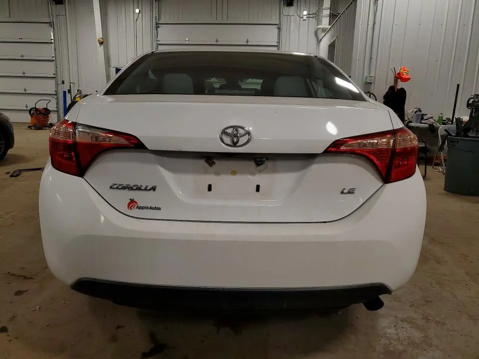 2018 TOYOTA COROLLA LE  