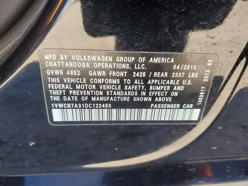 2013 VOLKSWAGEN PASSAT   