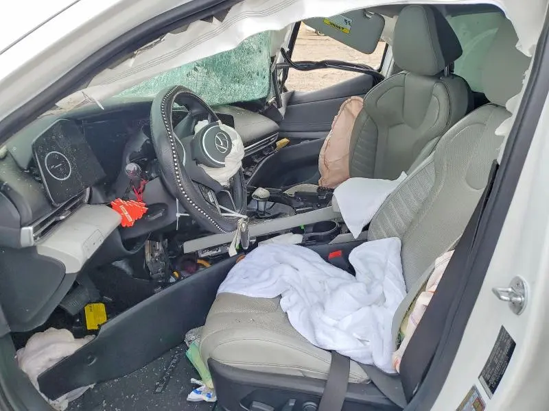 2022 HYUNDAI ELANTRA LIMITED  