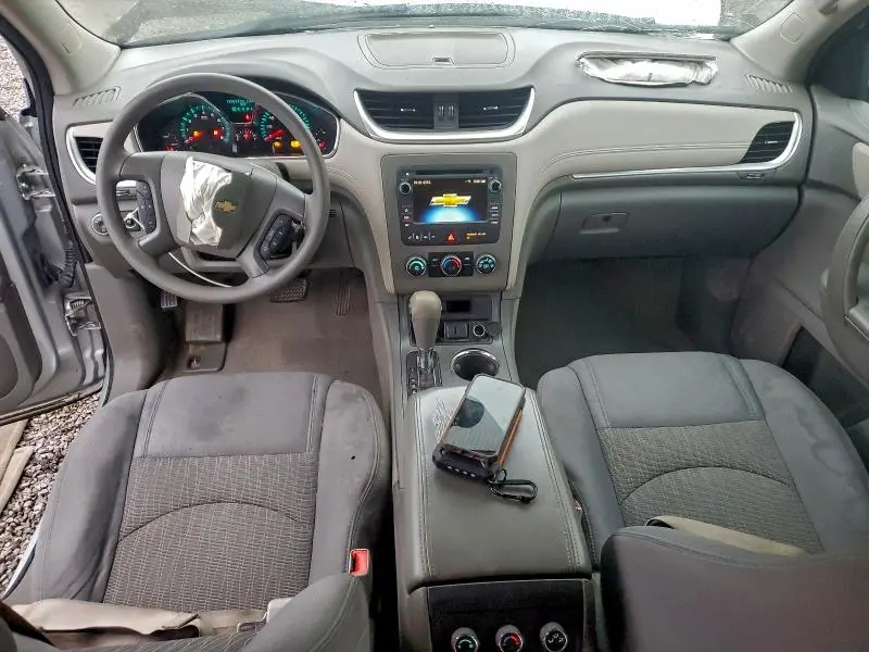 2015 CHEVROLET TRAVERSE LS  