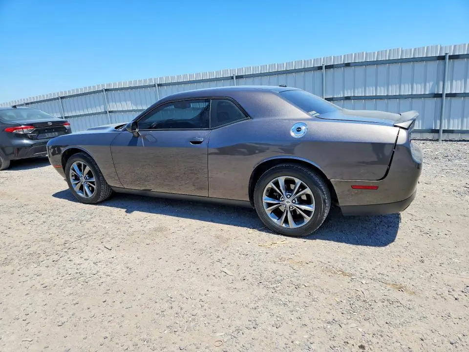 2021 DODGE CHALLENGER SXT  