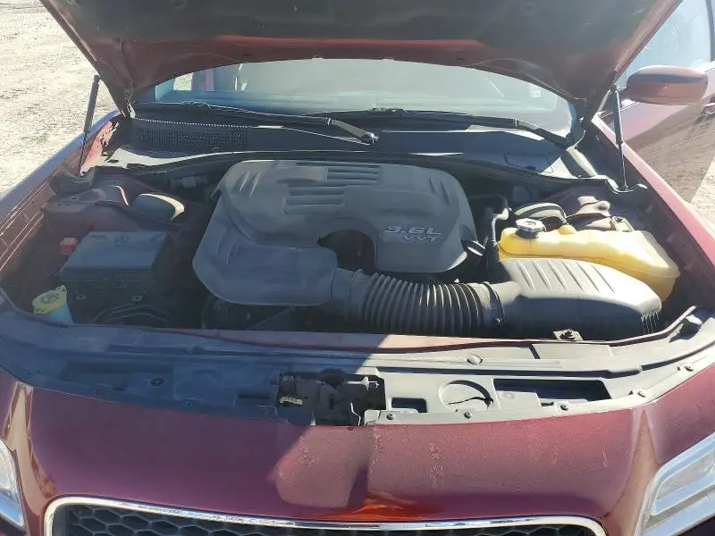 2016 CHRYSLER 300 LIMITED  