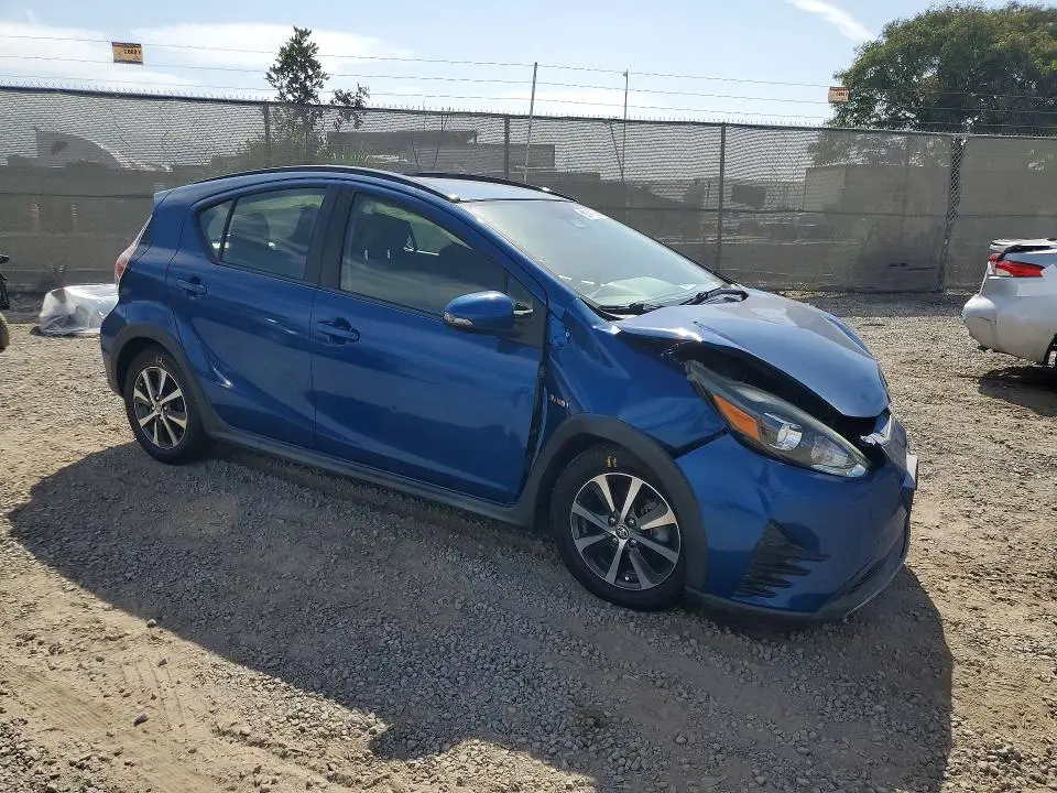 2018 TOYOTA PRIUS C THREE  