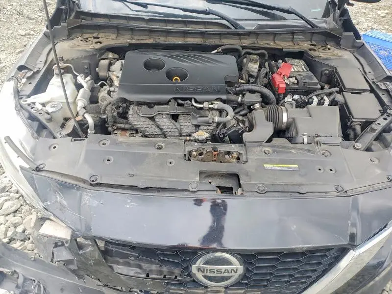 2019 NISSAN ALTIMA SR  