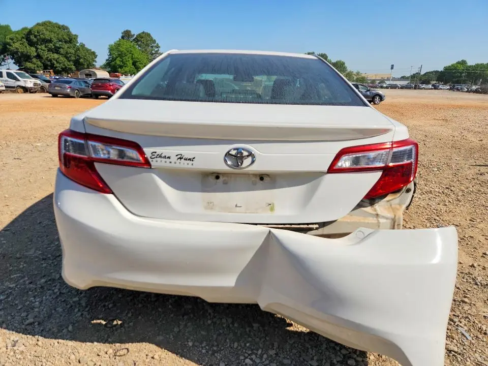 2012 TOYOTA CAMRY SE  