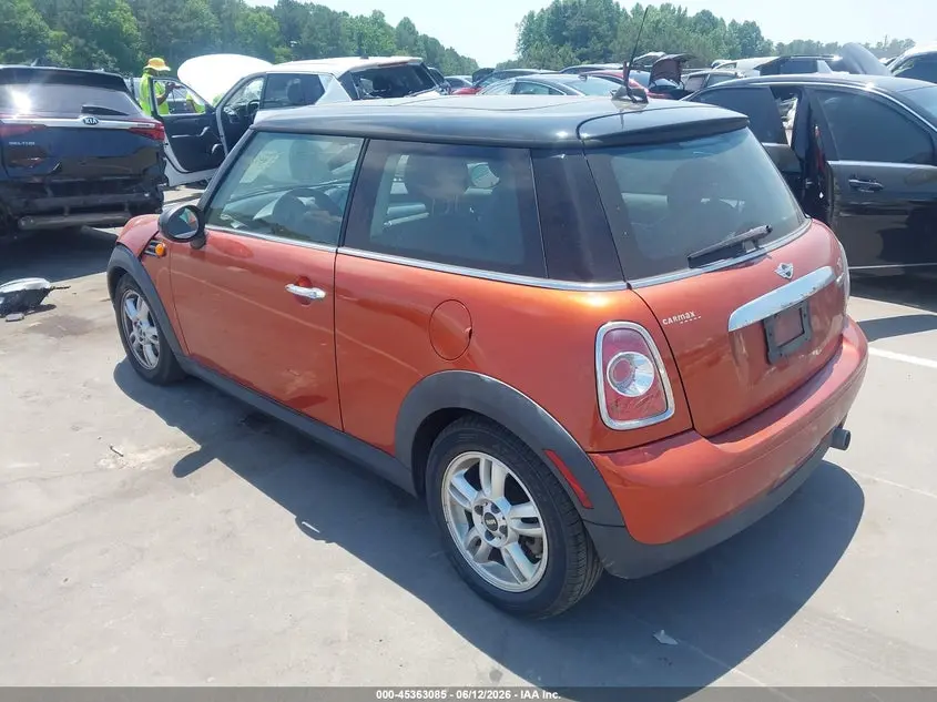 2013 MINI HARDTOP COOPER