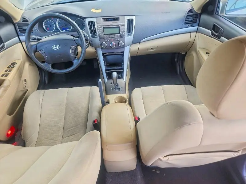 2010 HYUNDAI SONATA GLS  