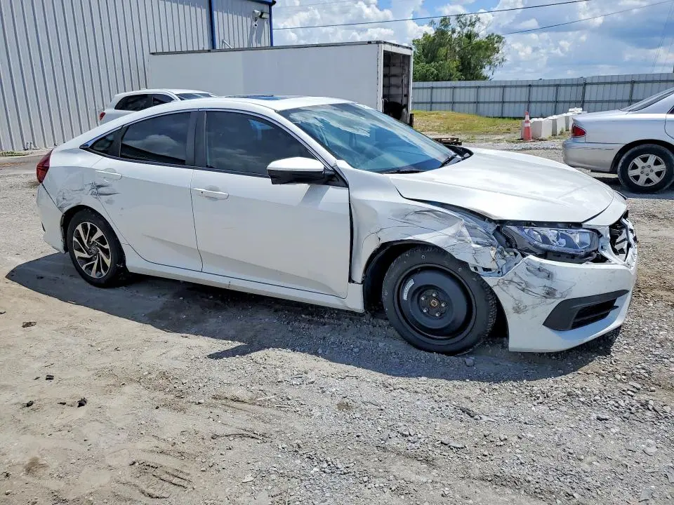2018 HONDA CIVIC EX  