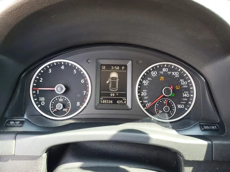 2014 VOLKSWAGEN TIGUAN S  